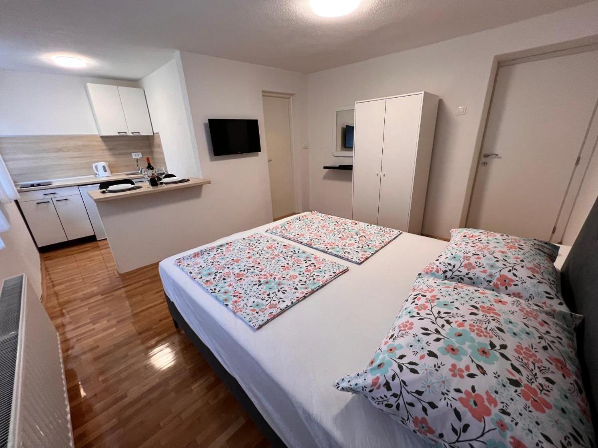 Guest House Kiwi Mostar Ngoại thất bức ảnh